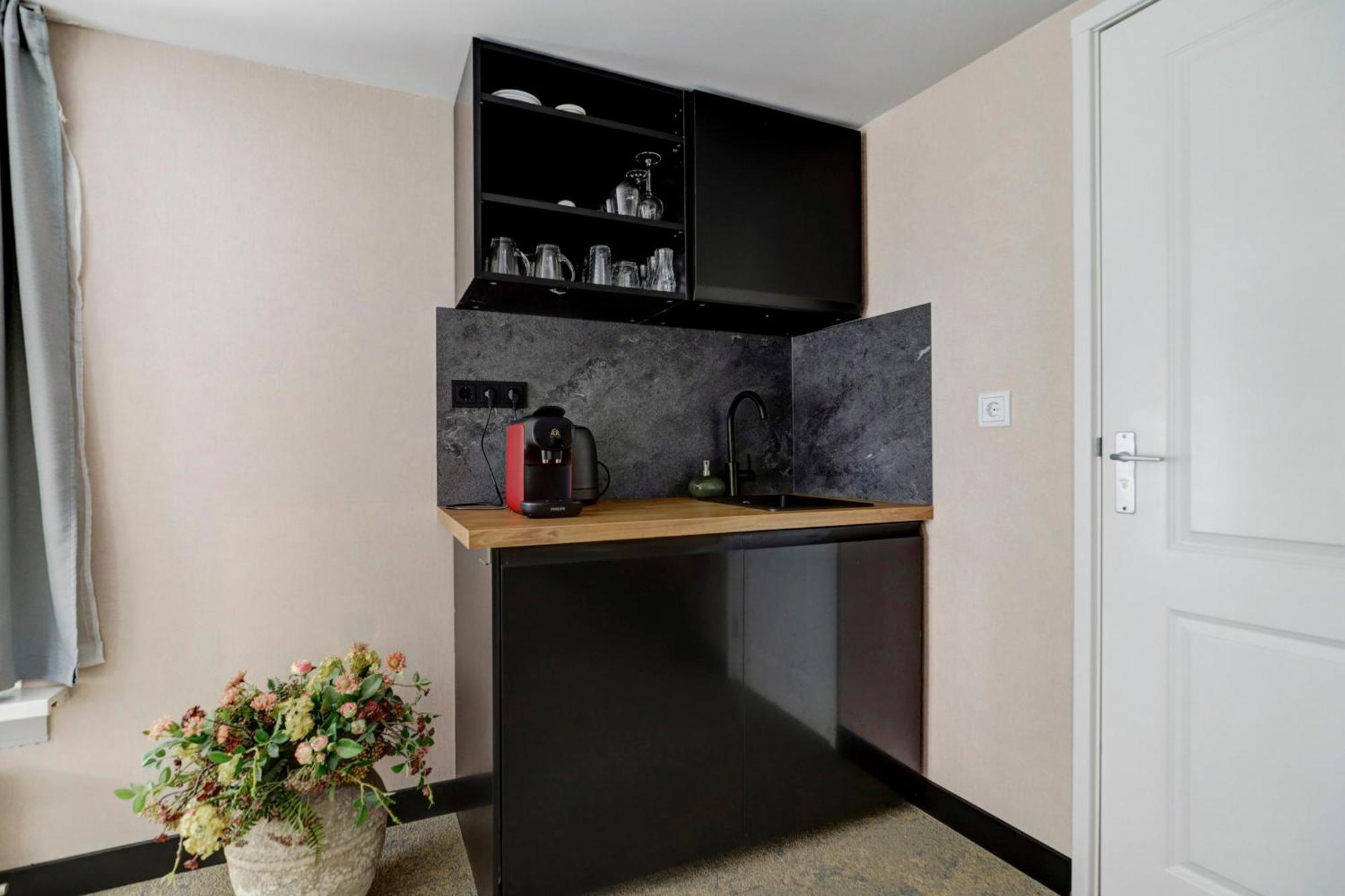 Hotel Buren Buren  Екстериор снимка