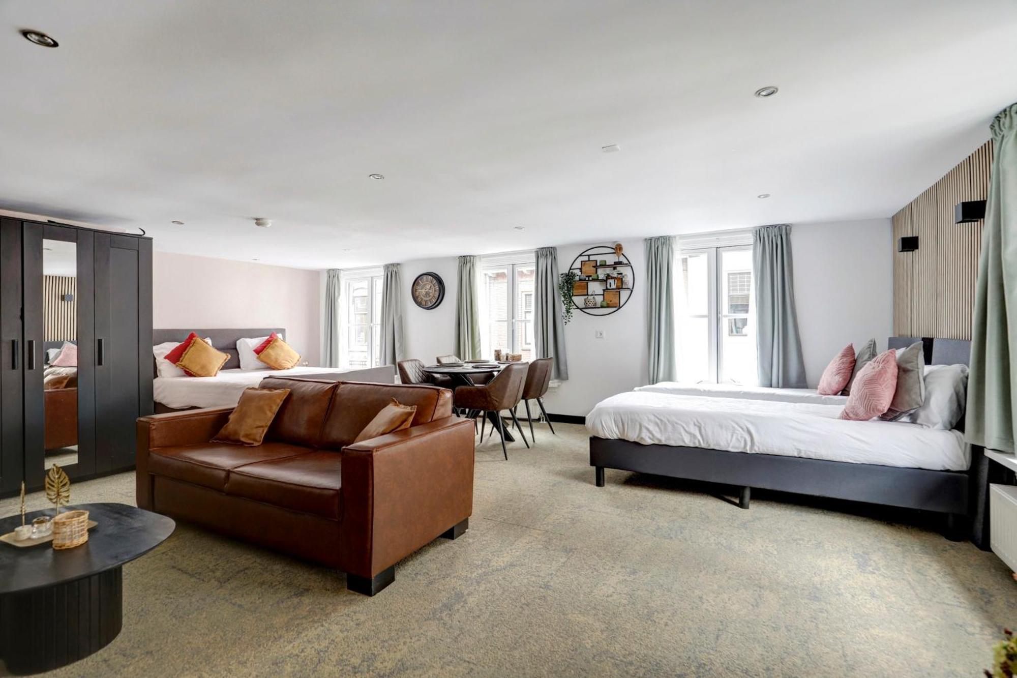 Hotel Buren Buren  Екстериор снимка